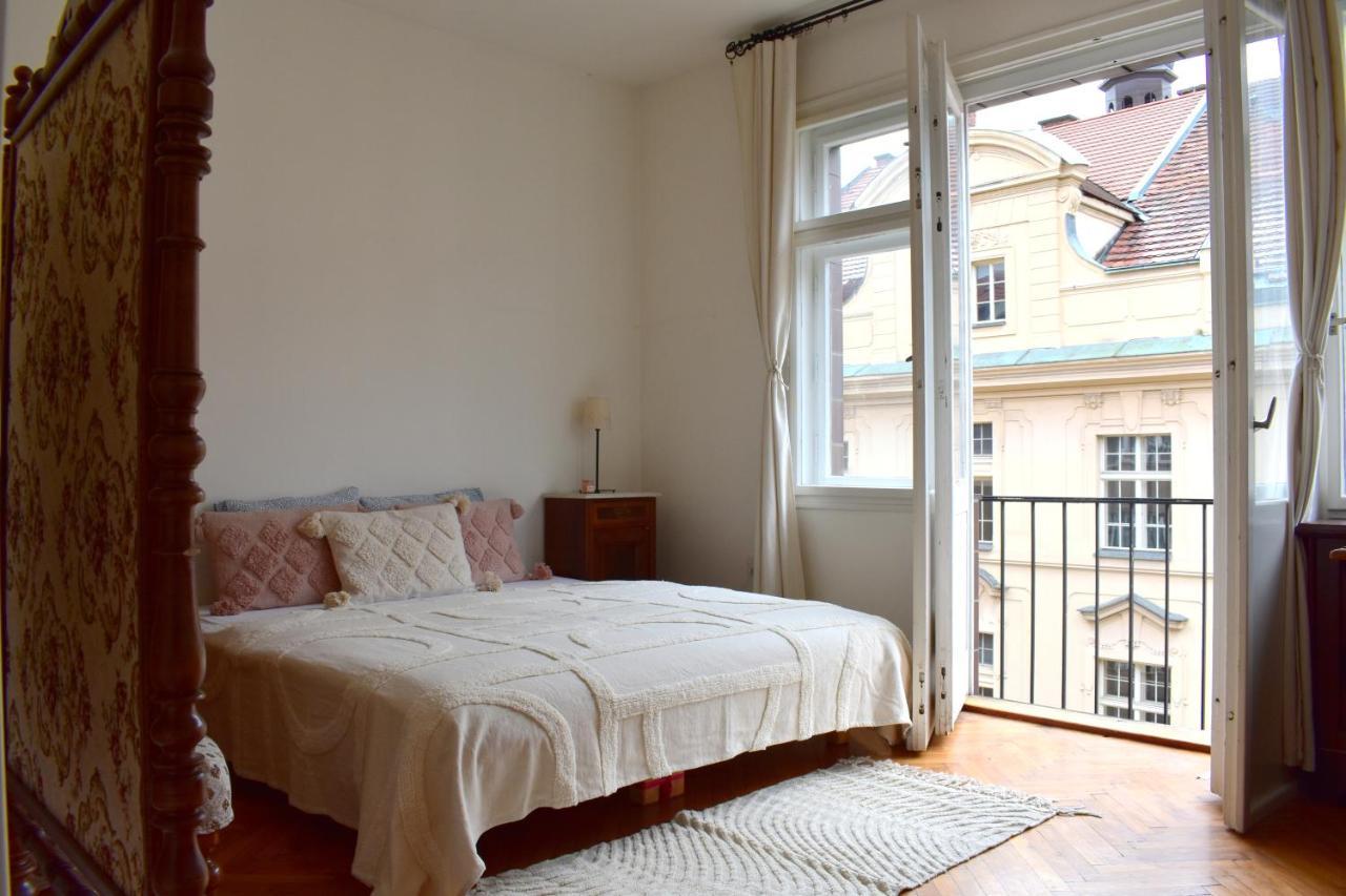 Old Town Residence - Konviktska Prague Exterior photo